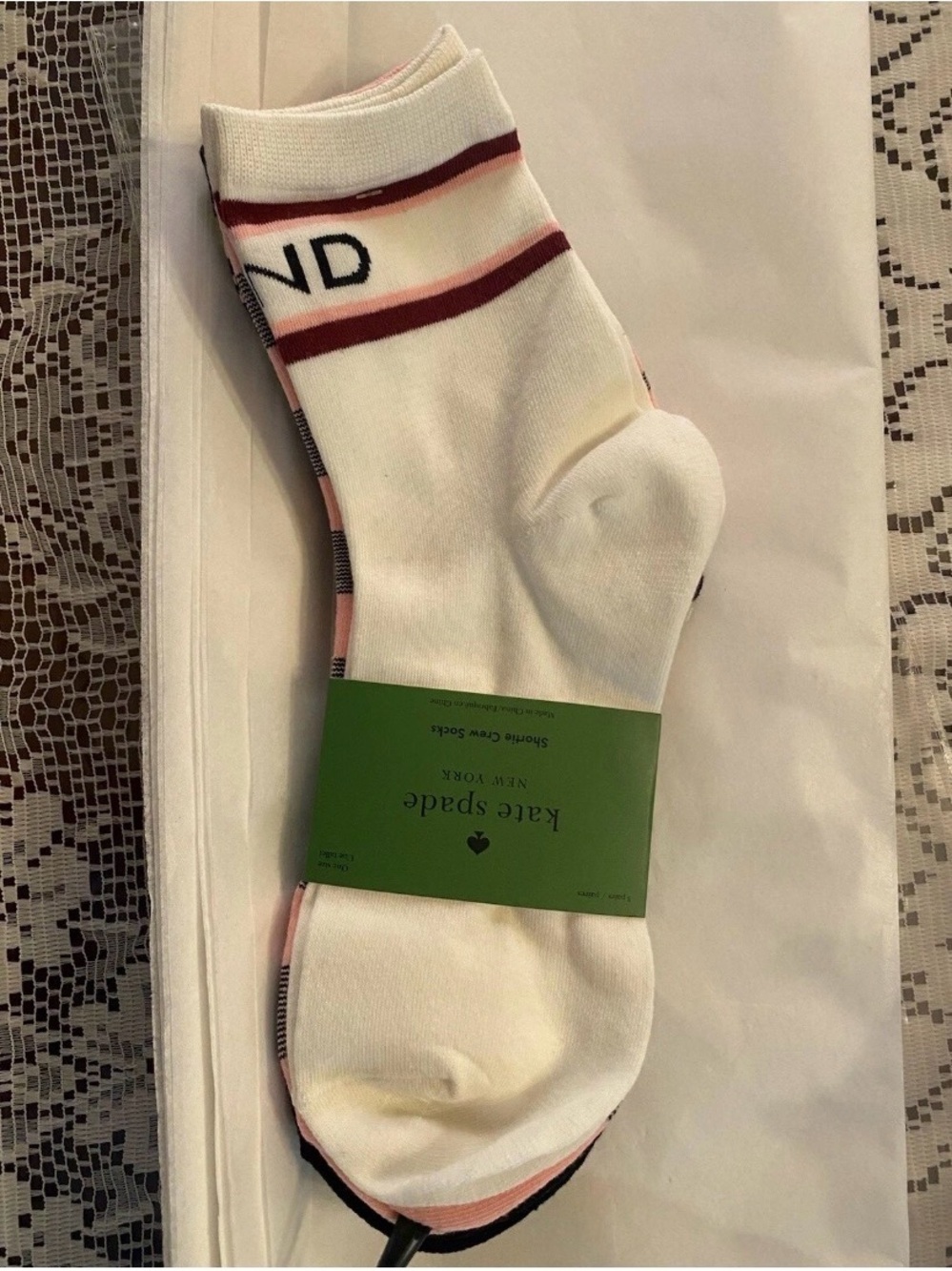 kate spade Nre York Shortlie Crew Socks Set Of 3  White, Black & Pink 1Size